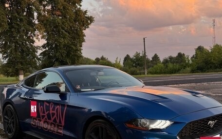 Ford Mustang VI рестайлинг, 2018 год, 2 550 000 рублей, 1 фотография