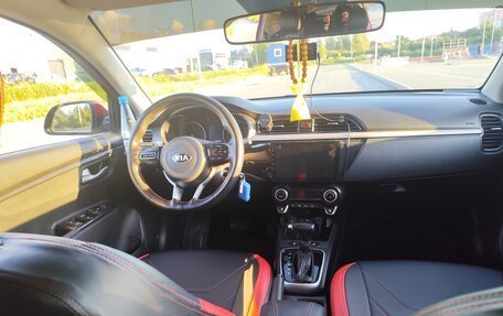 KIA Rio IV, 2018 год, 1 300 000 рублей, 4 фотография