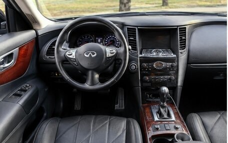 Infiniti FX II, 2011 год, 1 600 000 рублей, 5 фотография