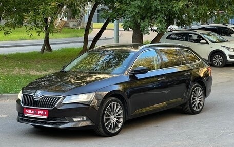 Skoda Superb III рестайлинг, 2017 год, 1 800 000 рублей, 1 фотография
