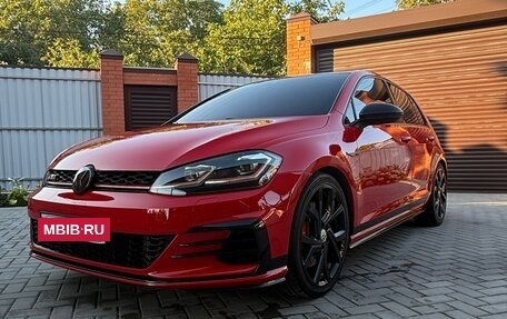 Volkswagen Golf GTI VII, 2019 год, 3 050 000 рублей, 2 фотография