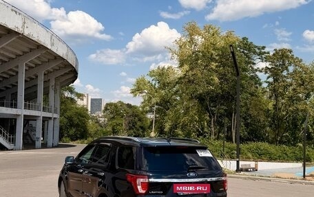 Ford Explorer VI, 2018 год, 2 350 000 рублей, 2 фотография