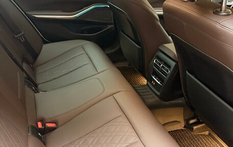 BMW 3 серия, 2022 год, 4 800 000 рублей, 13 фотография