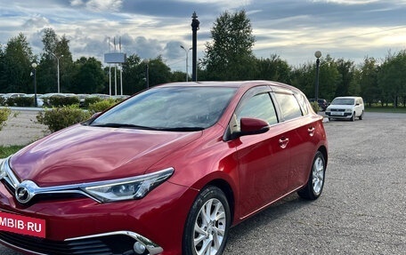 Toyota Auris II, 2016 год, 980 000 рублей, 3 фотография