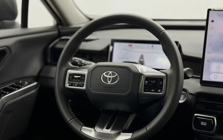 Toyota RAV4, 2026 год, 4 450 000 рублей, 18 фотография