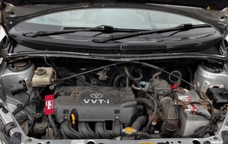 Toyota Ist II, 2002 год, 480 000 рублей, 13 фотография