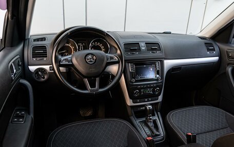 Skoda Yeti I рестайлинг, 2016 год, 1 440 000 рублей, 6 фотография