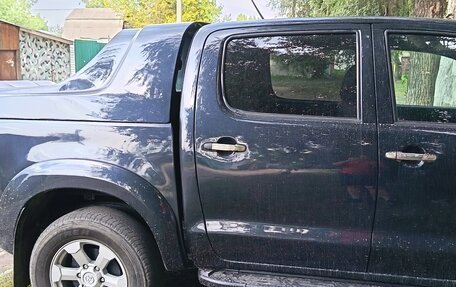 Toyota Hilux VII, 2013 год, 2 250 000 рублей, 17 фотография