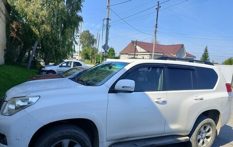 Toyota Land Cruiser Prado 150 рестайлинг 2, 2010 год, 2 500 000 рублей, 8 фотография