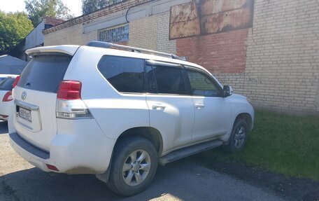 Toyota Land Cruiser Prado 150 рестайлинг 2, 2010 год, 2 500 000 рублей, 4 фотография