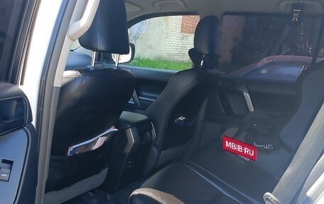 Toyota Land Cruiser Prado 150 рестайлинг 2, 2010 год, 2 500 000 рублей, 9 фотография