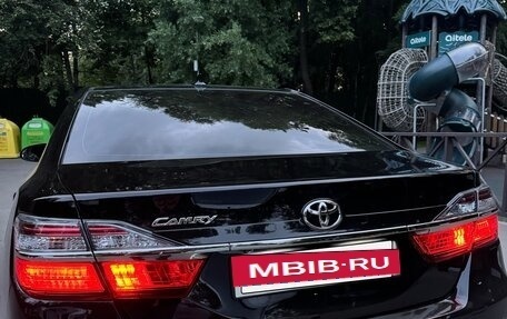 Toyota Camry, 2017 год, 3 650 000 рублей, 8 фотография