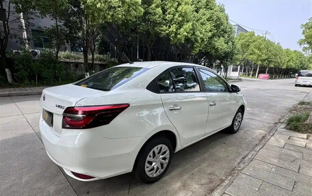 Toyota Vios III, 2022 год, 1 191 999 рублей, 4 фотография