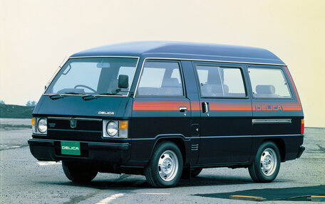 Mitsubishi Delica III, 1984 год, 590 000 рублей, 1 фотография