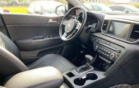 KIA Sportage IV рестайлинг, 2020 год, 2 650 000 рублей, 9 фотография