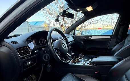 Volkswagen Touareg III, 2012 год, 1 800 000 рублей, 4 фотография
