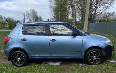 Skoda Fabia II, 2009 год, 380 000 рублей, 3 фотография