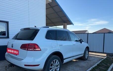 Volkswagen Touareg III, 2012 год, 1 800 000 рублей, 2 фотография