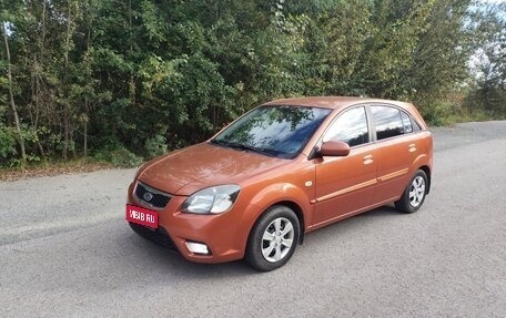 KIA Rio II, 2011 год, 650 000 рублей, 1 фотография