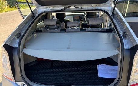 Toyota Prius, 2011 год, 1 090 000 рублей, 16 фотография