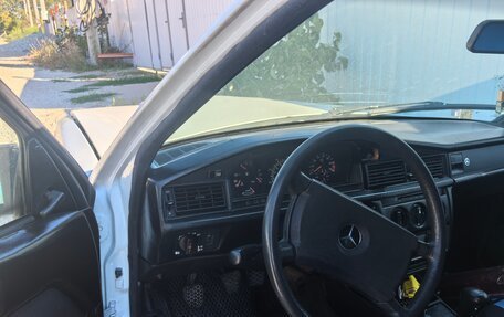 Mercedes-Benz 190 (W201), 1983 год, 180 000 рублей, 4 фотография
