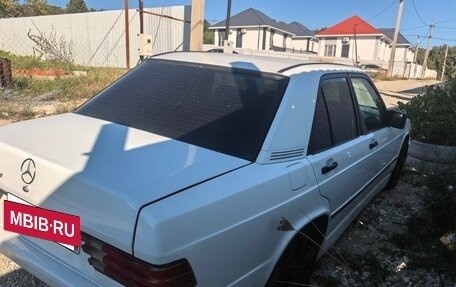 Mercedes-Benz 190 (W201), 1983 год, 180 000 рублей, 3 фотография