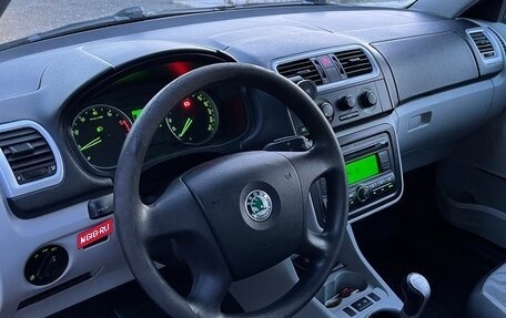 Skoda Fabia II, 2008 год, 390 000 рублей, 9 фотография