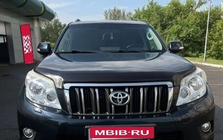 Toyota Land Cruiser Prado 150 рестайлинг 2, 2013 год, 3 190 000 рублей, 2 фотография