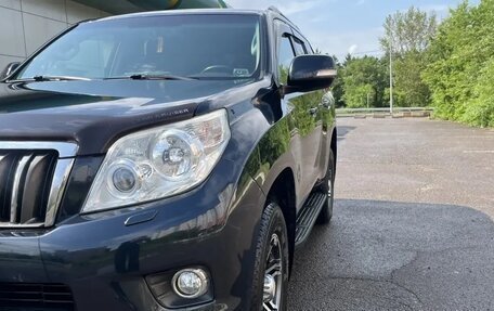 Toyota Land Cruiser Prado 150 рестайлинг 2, 2013 год, 3 190 000 рублей, 9 фотография