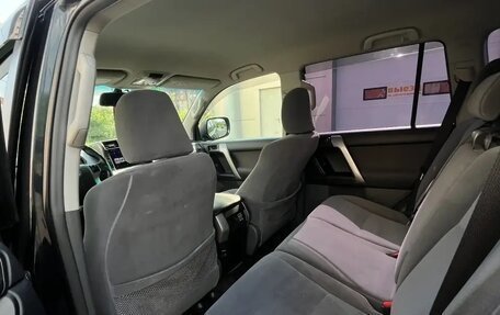 Toyota Land Cruiser Prado 150 рестайлинг 2, 2013 год, 3 190 000 рублей, 13 фотография
