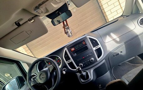Mercedes-Benz Vito, 2015 год, 2 470 000 рублей, 5 фотография