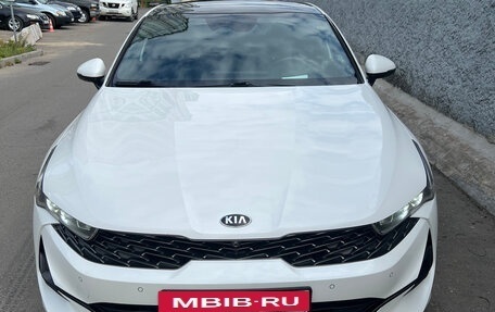 KIA K5, 2020 год, 2 600 000 рублей, 6 фотография