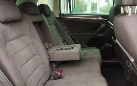 Volkswagen Tiguan II, 2019 год, 2 199 000 рублей, 38 фотография