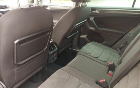 Volkswagen Tiguan II, 2019 год, 2 199 000 рублей, 34 фотография