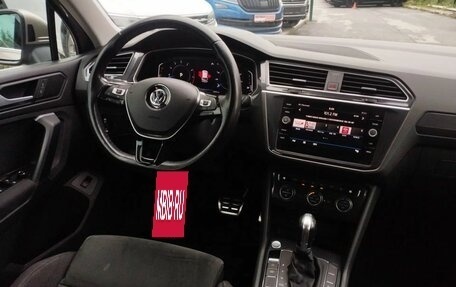 Volkswagen Tiguan II, 2019 год, 2 199 000 рублей, 36 фотография
