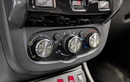 Renault Duster I рестайлинг, 2015 год, 1 399 000 рублей, 23 фотография