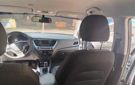 Hyundai Solaris II рестайлинг, 2018 год, 970 000 рублей, 6 фотография
