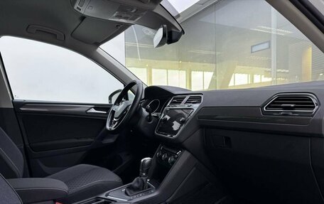 Volkswagen Tiguan II, 2019 год, 2 749 000 рублей, 13 фотография