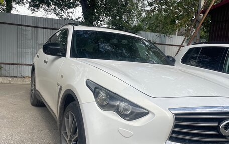 Infiniti QX70, 2015 год, 2 300 000 рублей, 1 фотография