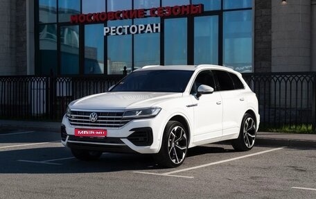 Volkswagen Touareg III, 2018 год, 4 630 000 рублей, 1 фотография