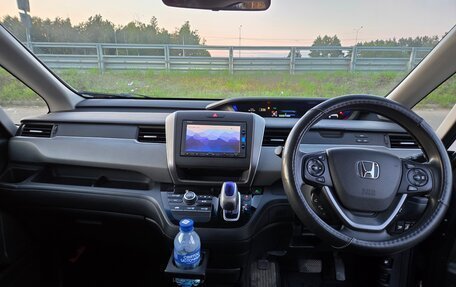 Honda Freed II, 2017 год, 1 240 000 рублей, 10 фотография