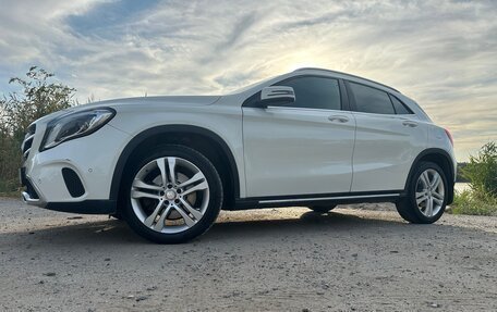 Mercedes-Benz GLA, 2017 год, 1 850 000 рублей, 6 фотография