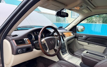 Cadillac Escalade III, 2011 год, 2 100 000 рублей, 9 фотография