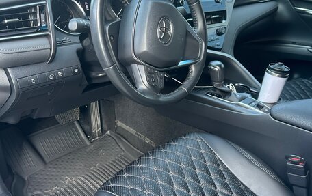 Toyota Camry, 2021 год, 3 000 000 рублей, 10 фотография