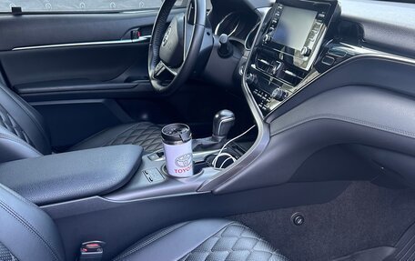 Toyota Camry, 2021 год, 3 000 000 рублей, 5 фотография
