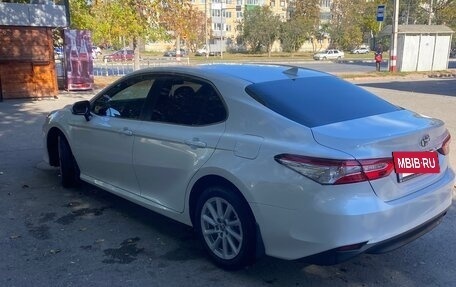 Toyota Camry, 2021 год, 3 000 000 рублей, 3 фотография