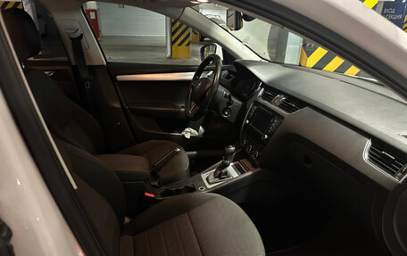 Skoda Octavia, 2015 год, 1 590 000 рублей, 12 фотография