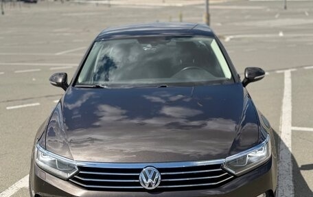 Volkswagen Passat B8 рестайлинг, 2016 год, 1 790 000 рублей, 8 фотография
