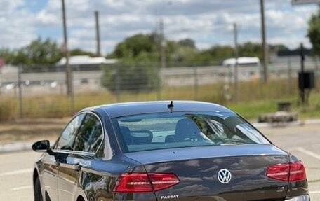 Volkswagen Passat B8 рестайлинг, 2016 год, 1 790 000 рублей, 7 фотография