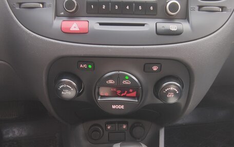 KIA Rio II, 2009 год, 370 000 рублей, 6 фотография